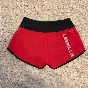 Les mills red shorts rare